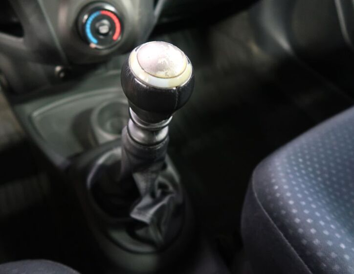 Toyota Yaris 26