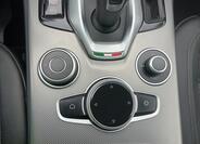 Alfa Romeo Stelvio 24