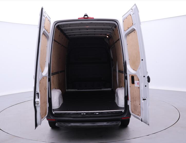Mercedes-Benz Sprinter 7