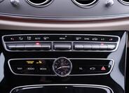 Mercedes-Benz Třídy E 32
