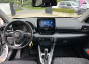 Toyota Yaris 21