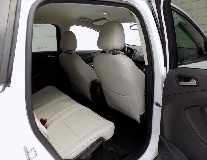 Ford Kuga 18