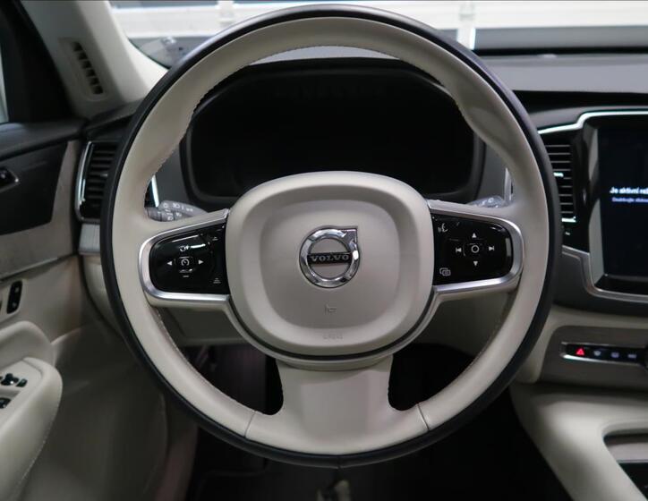 Volvo XC90 14