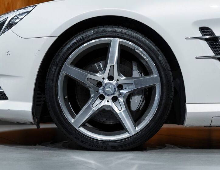 Mercedes-Benz SL 4