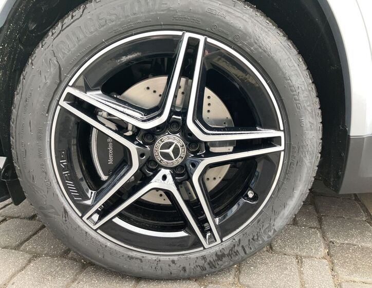 Mercedes-Benz GLA 26