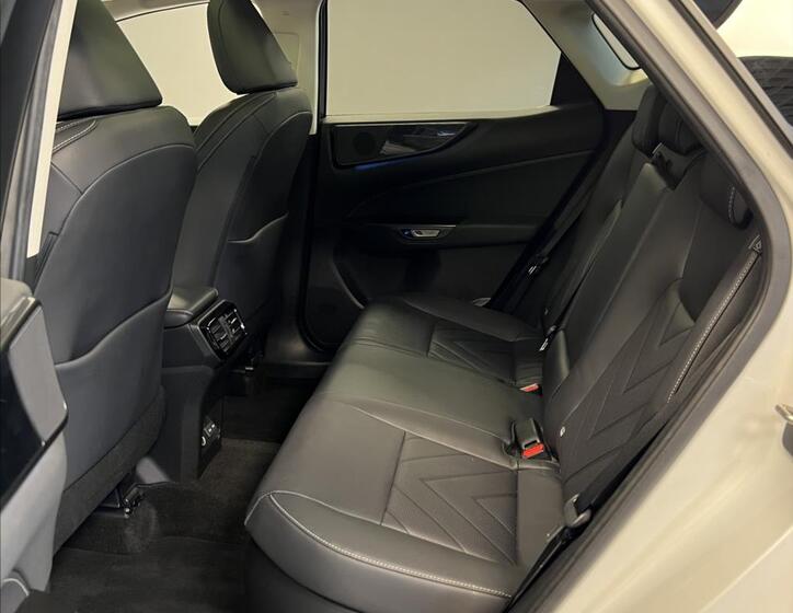 Lexus NX 350h 8