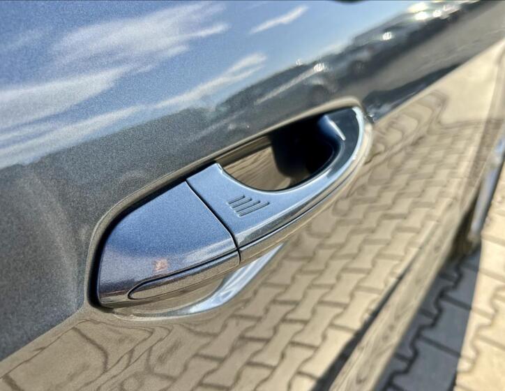 Ford Galaxy 48