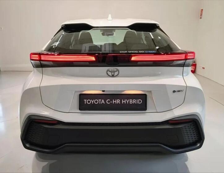Toyota C-HR 6