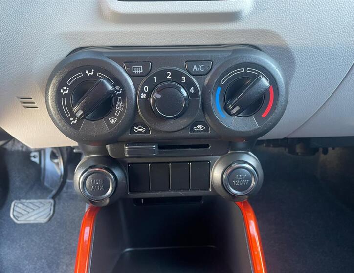 Suzuki Ignis 17