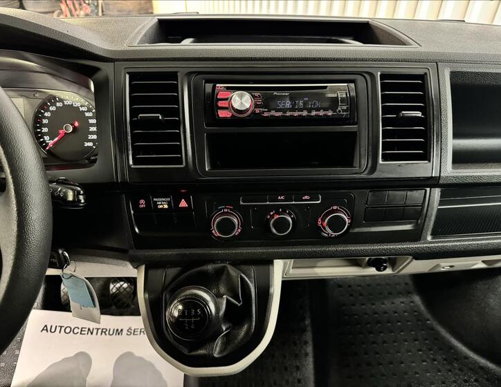 Volkswagen Transporter 21