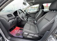 Volkswagen Golf 11