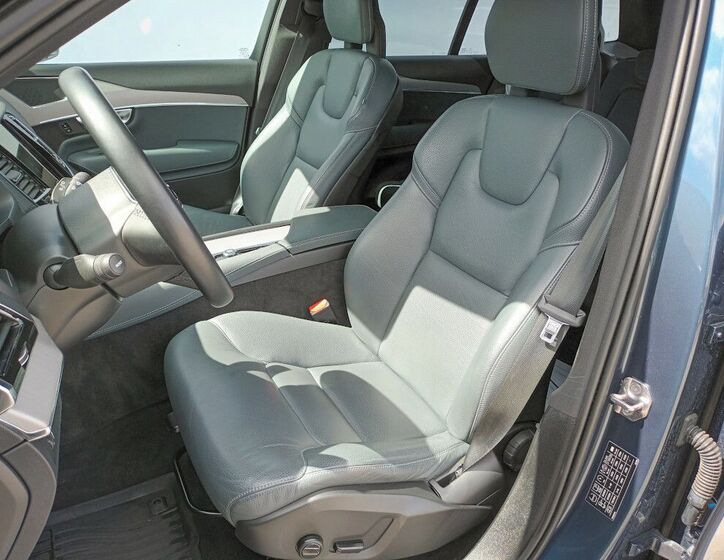 Volvo XC90 12