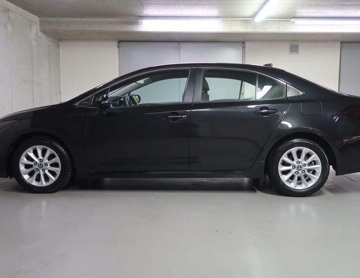 Toyota Corolla 8