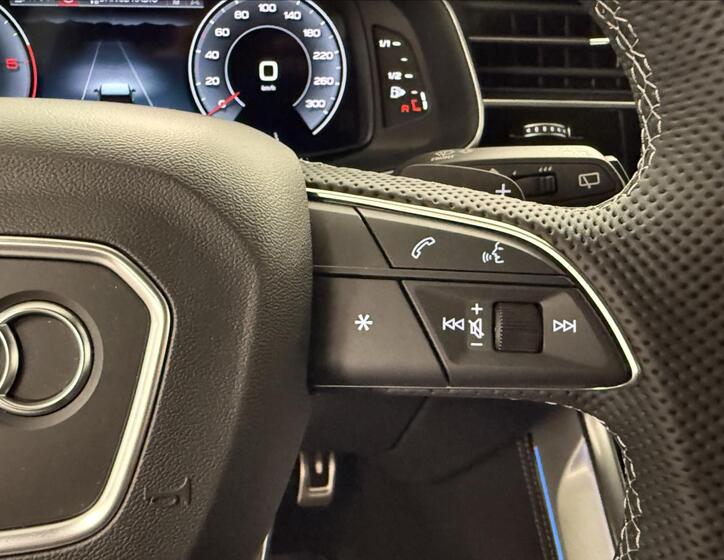 Audi Q7 14