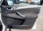 Ford S-MAX 41
