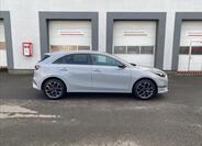 KIA Ceed 5