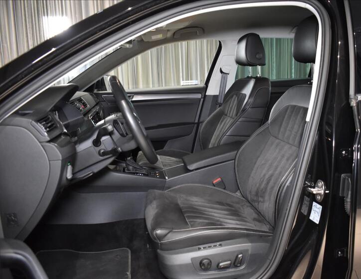 Škoda Superb 8