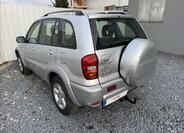 Toyota RAV4 8