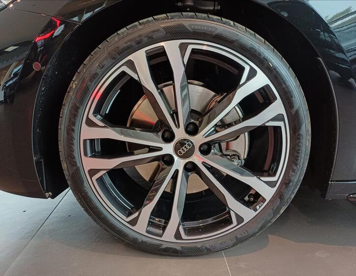 Audi A5 8