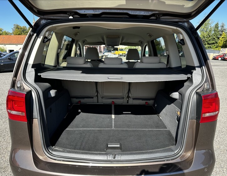 Volkswagen Touran 16