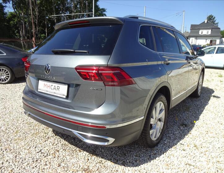 Volkswagen Tiguan 7