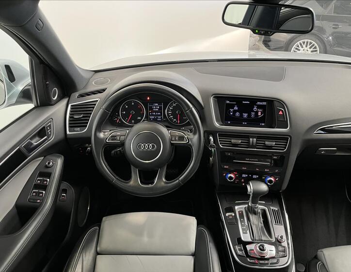 Audi Q5 5