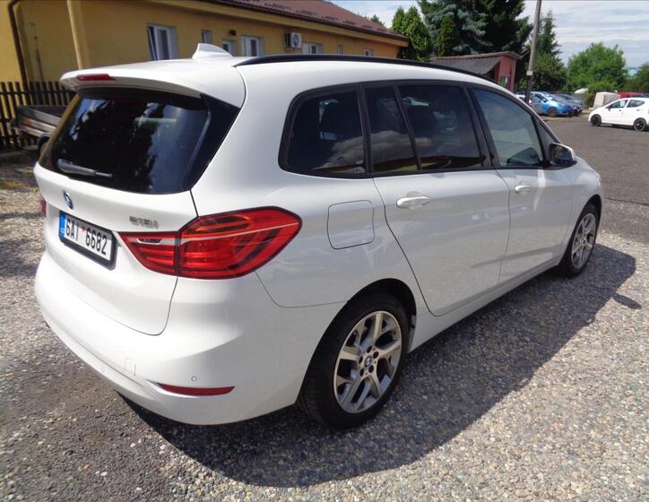 BMW Řada 2 5