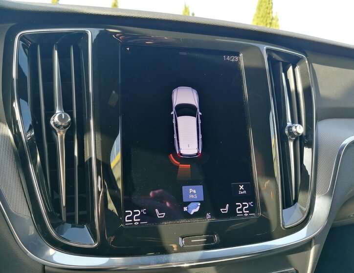 Volvo V60 19