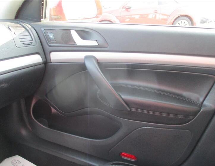 Škoda Octavia 23