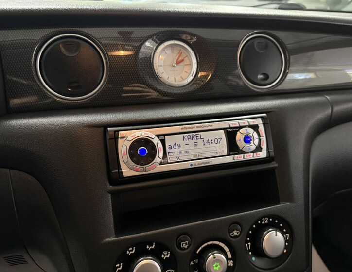 Mitsubishi Outlander 12