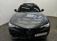 Alfa Romeo Stelvio 13