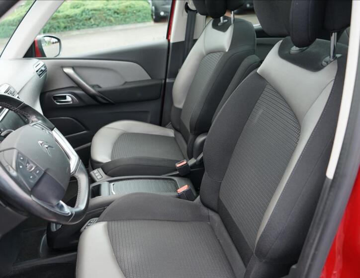 Citroën Grand C4 SpaceTourer 9