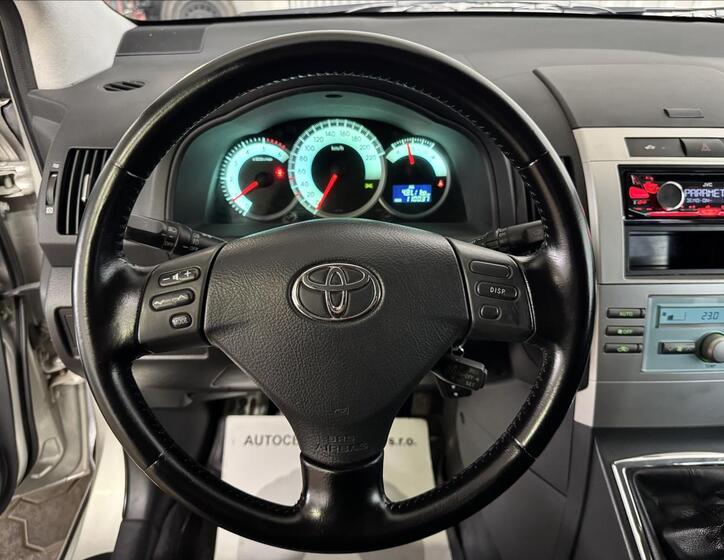 Toyota Corolla Verso 17