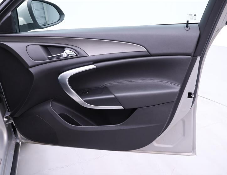 Opel Insignia 13