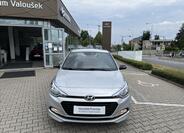 Hyundai i20 8