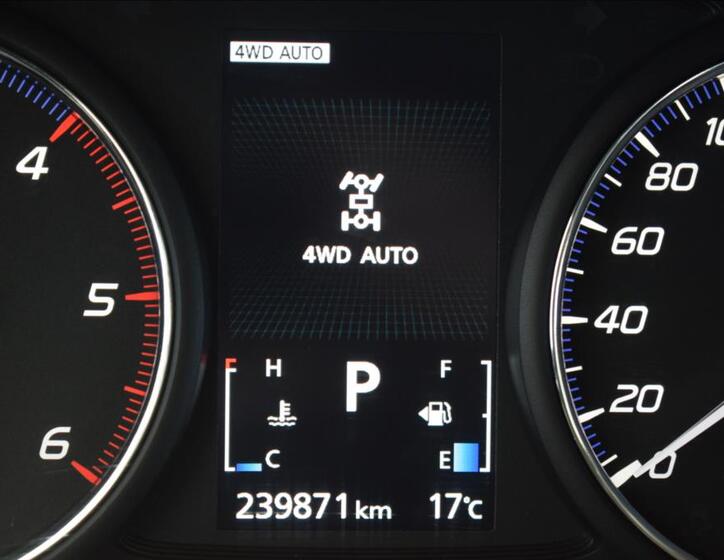 Mitsubishi Outlander 24