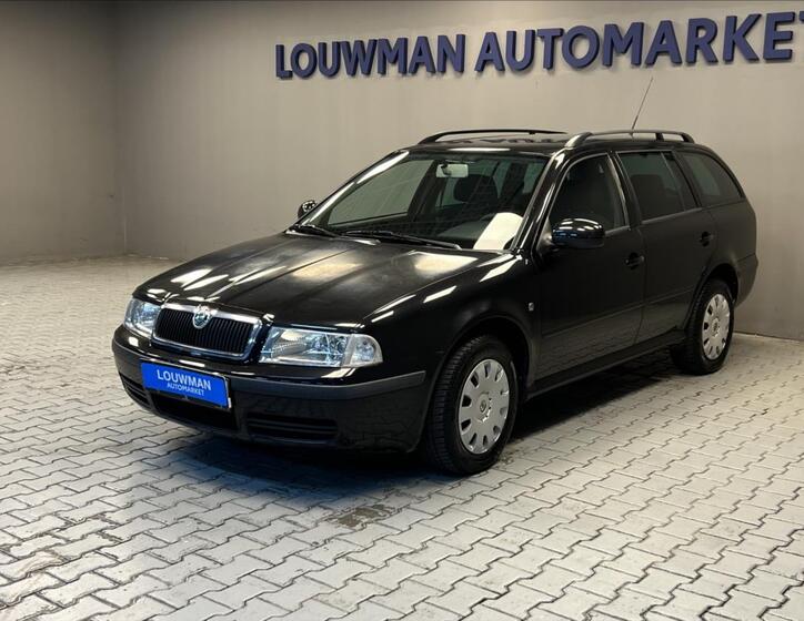 Škoda Octavia 1