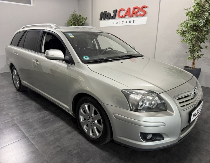 Toyota Avensis 2