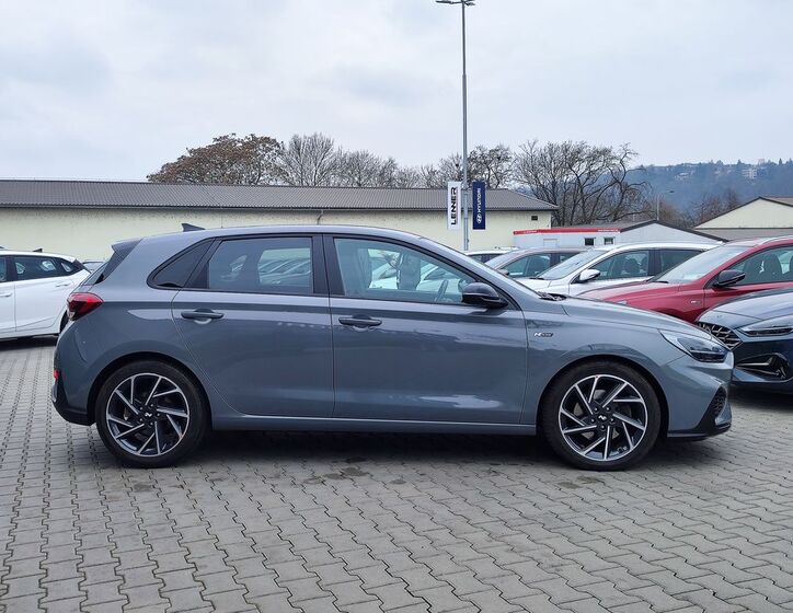 Hyundai i30 4