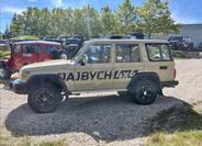 Toyota Land Cruiser 4