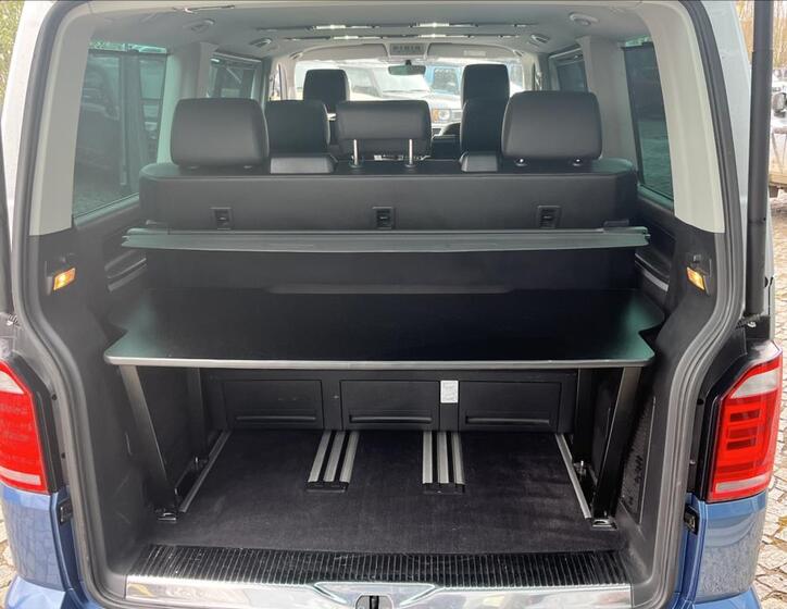 Volkswagen Multivan 15