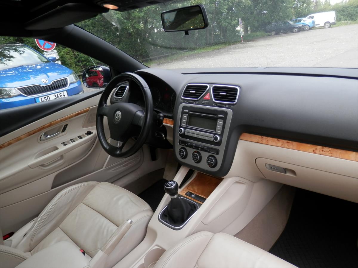 Volkswagen EOS