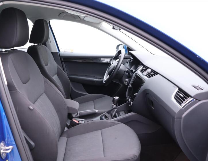 Škoda Octavia 14