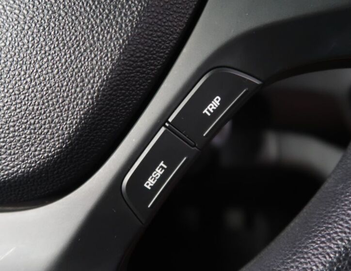 Hyundai i10 20