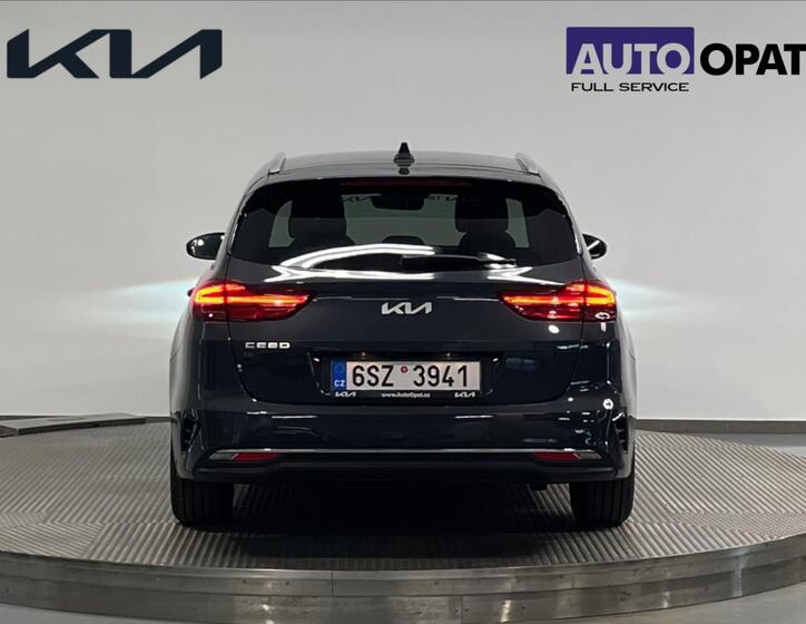 KIA Ceed 4