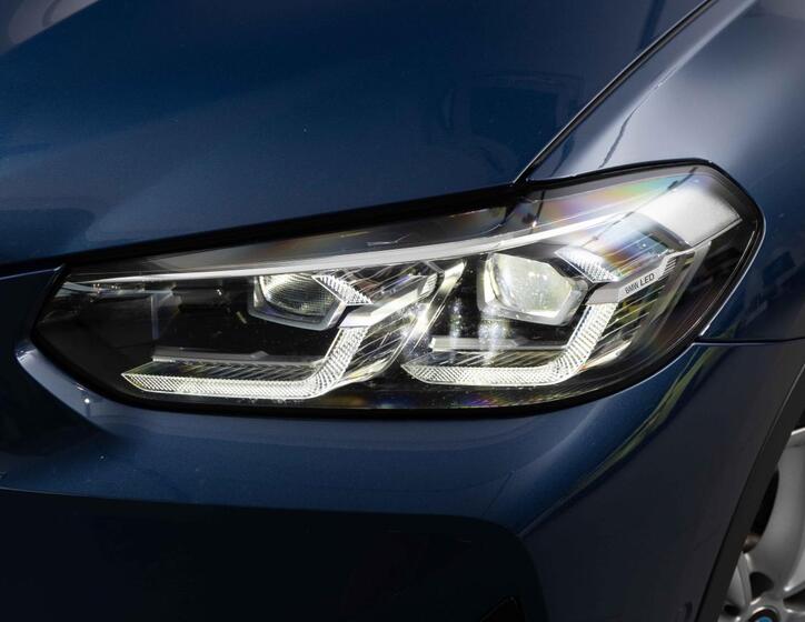 BMW X3 8