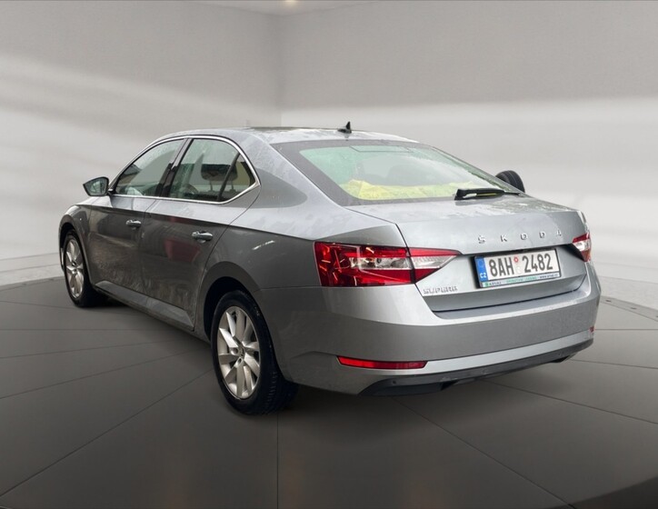 Škoda Superb 4