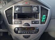 KIA Carens 10