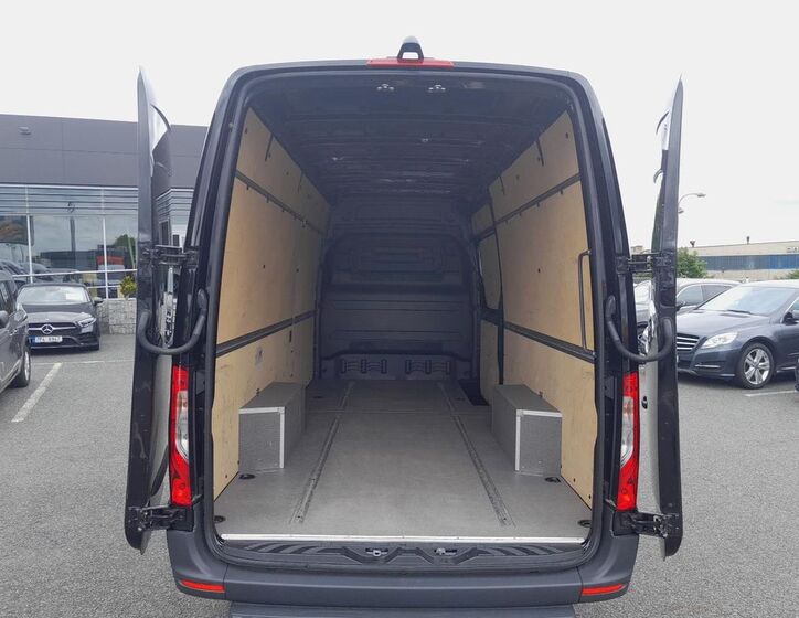 Mercedes-Benz Sprinter 20