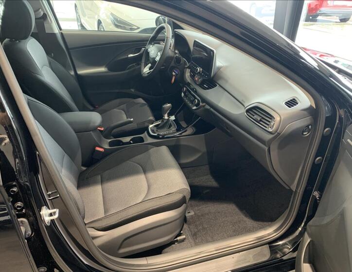 Hyundai i30 39